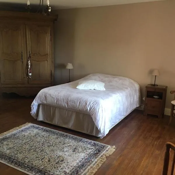 La chambre du berger, hotel v destinaci Saint-Hilaire-Petitville