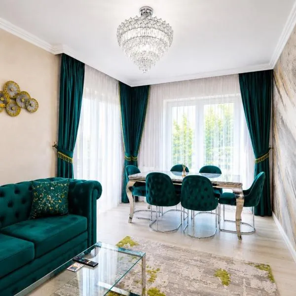 Luxury Apart S - Netflix , Terrace & Free Parking, viešbutis Brašove
