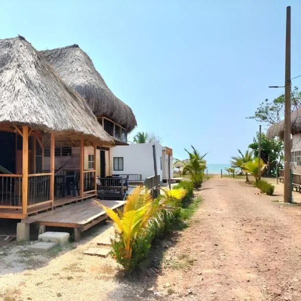 Bungalow Palmar del Viento by AMAUNA, hotel di Moñitos