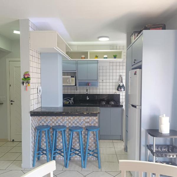 APTO 50M PRAIA- 4 PESSOAS, WIFI, SACADA, CHURRASQUEIRA, GARAGEM PARA VEICULOS PEQUENOS - Residencial Roveda
