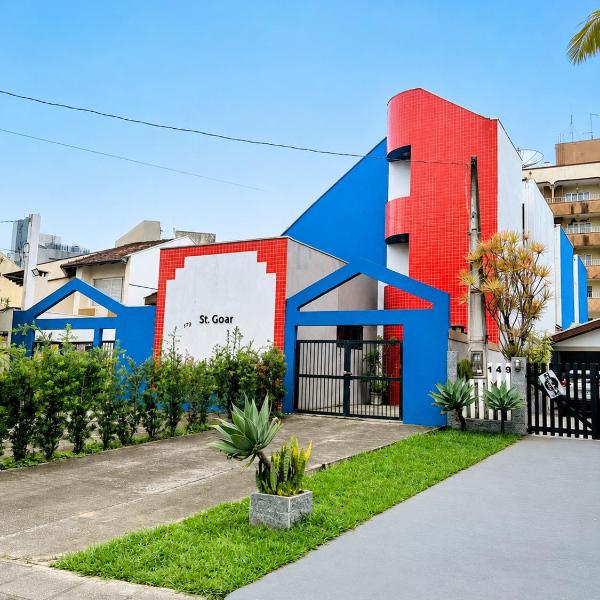 Triplex em Caiobá-Matinhos-Pr a 200 mt do mar