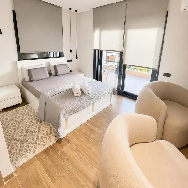 The Premium Kalamaria Suite - Metro & Promenade, hotel u Solunu