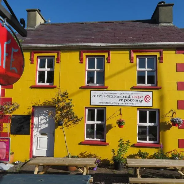 Village Stay In Annascaul at Aidos, hotel in Annascaul