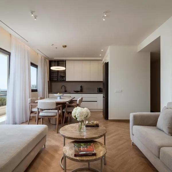 Twelve Luxury Living with SeaView by 8essentially, hotel en Heraklion