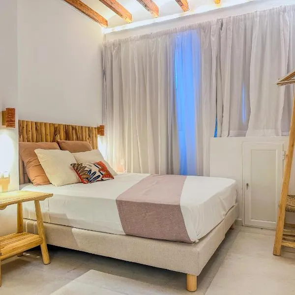 Moona Hostal Altea, מלון באלתיאה