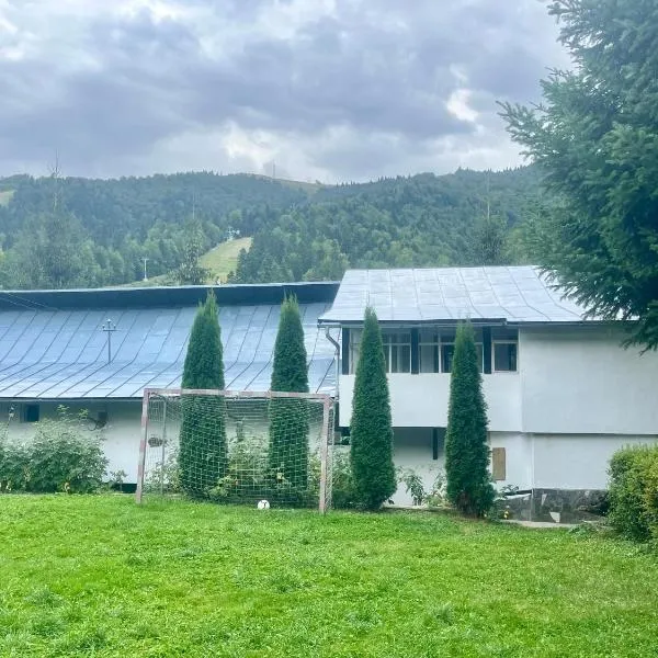 Chalet Azuga, hotel en Azuga