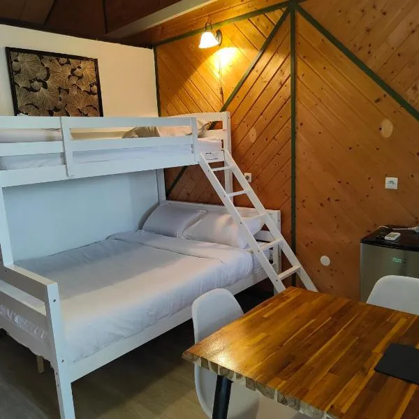 auberge la fermette, viešbutis mieste Le Tamponas