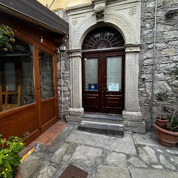 Hotel Sant'Anna, hotel a Floresta