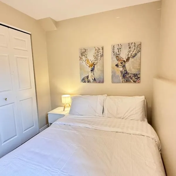 2-bedroom basement in Bedford, hotel a Halifax