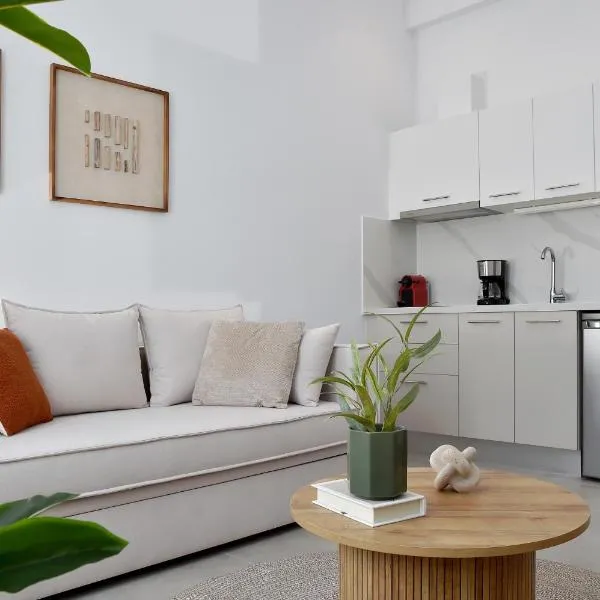 PJ Marina Zeas Residence, отель в Пирее