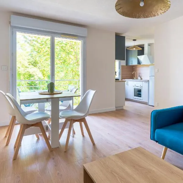 L'Eden Bleu Parking Netflix Cafe, hotel sa Moissac