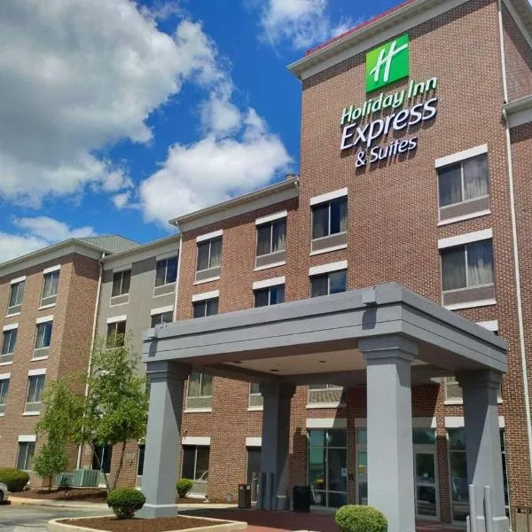 Holiday Inn Express & Suites Milwaukee NW - Park Place by IHG, hotelli kohteessa Milwaukee