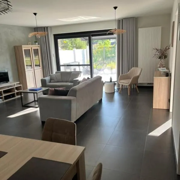 Casa Liėbaard, hotel em Waregem