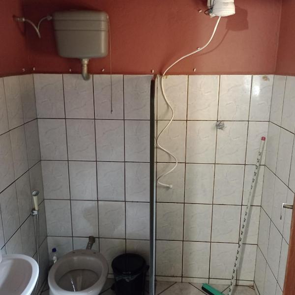 Excelente casa Centro com 3 quartos,cozinha, banheiro