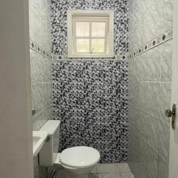 Casa Completa 2 quartos 2 banheiros a 800m praia de Capricórnio - Foto 3