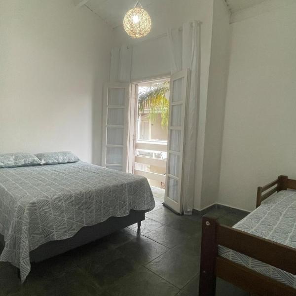Casa Completa 2 quartos 2 banheiros a 800m praia de Capricórnio - Foto 2