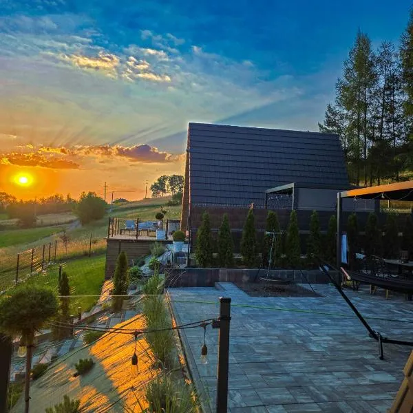 The Sun House โรงแรมในMęcina
