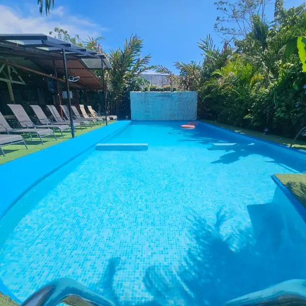 Ballena Rey Hotel, hotel din Uvita