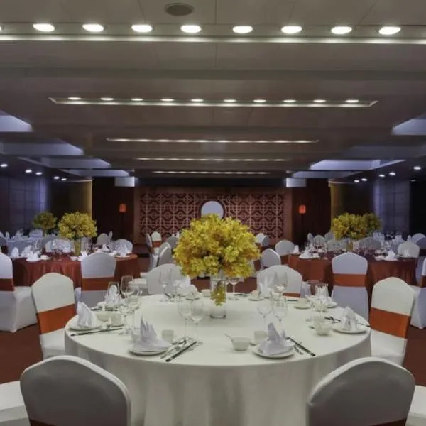 Crowne Plaza Shenzhen Futian, готель у Шеньчжені