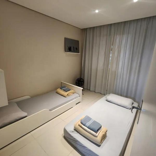 Apartamento Tranquilo Próximo ao Aeroporto. Sem taxa de limpeza - Foto 2