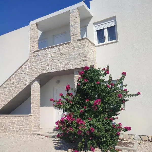 Apartmani Tea, hotel u Jezerima