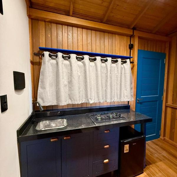 Suite com ar condicionado e perto da praia - Foto 4