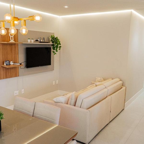 Apartamento com 2 suítes a 50m da Praia Perequê
