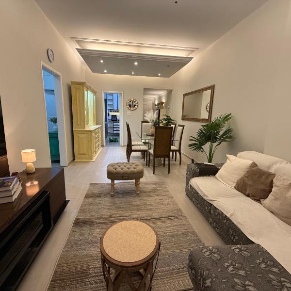 Copacabana amplo 3 dorm Moderno Estacionamento 8 min Praia WI FI Ar Condicionado Estação de Trabalho Home Office