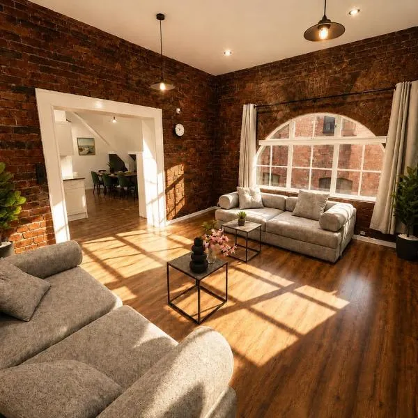 City Centre - Sleeps 6 - Bars, Parking & Netflix, hotelli Liverpoolissa