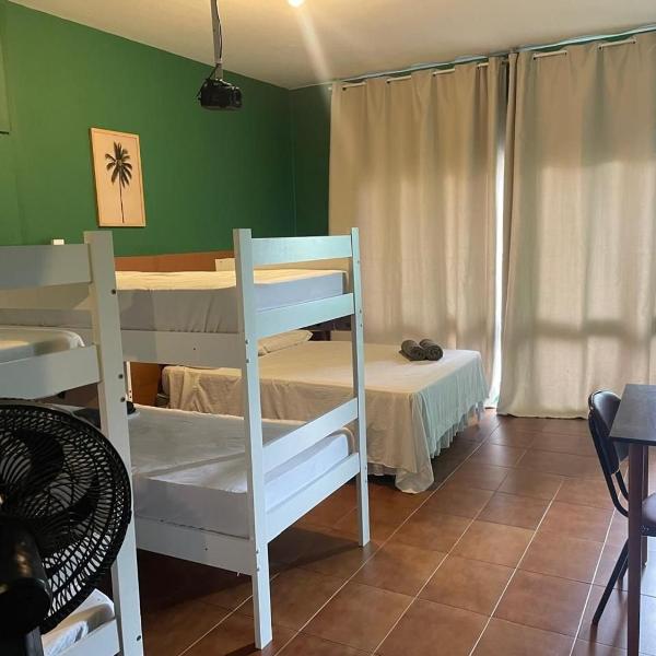 Suíte com varanda privada a 160 mts da Praia 4