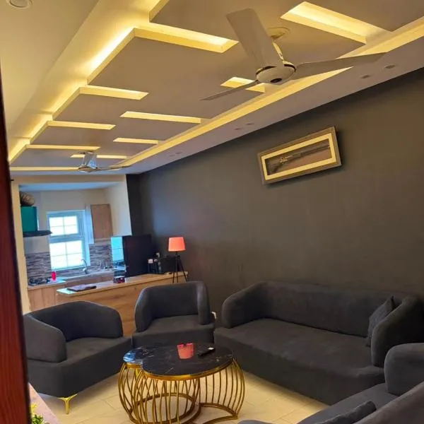 2 Bedroom Fully Furnished Appartment Kazani Heights 2, hotel v mestu Islamabad