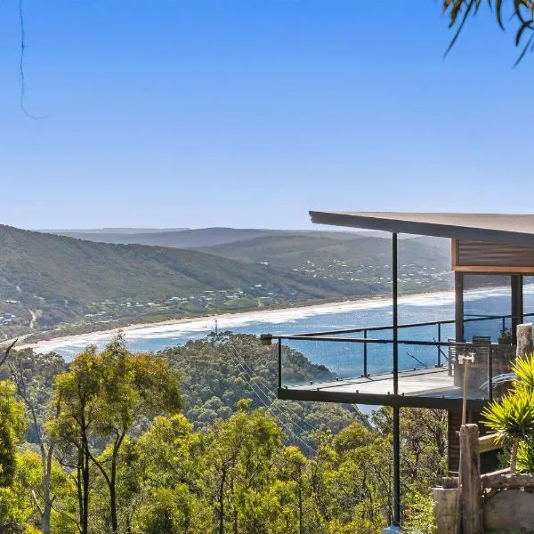 Big Hill Rustic Retreat - BYO Linen, Hotel in Moggs Creek