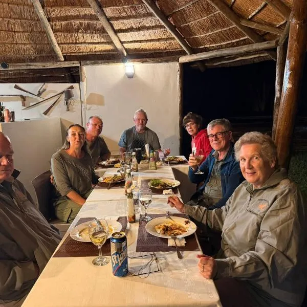 Chobe Sunset Chalets, khách sạn ở Lesoma