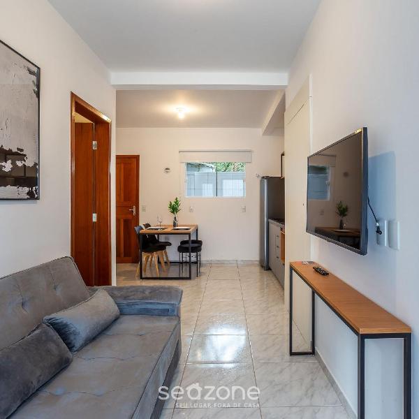 Apto de 1 Quarto Equipado em Jurerê JMA008