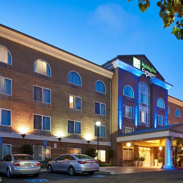 Holiday Inn Express San Diego - Sorrento Valley by IHG, hotel u gradu 'Sorrento'