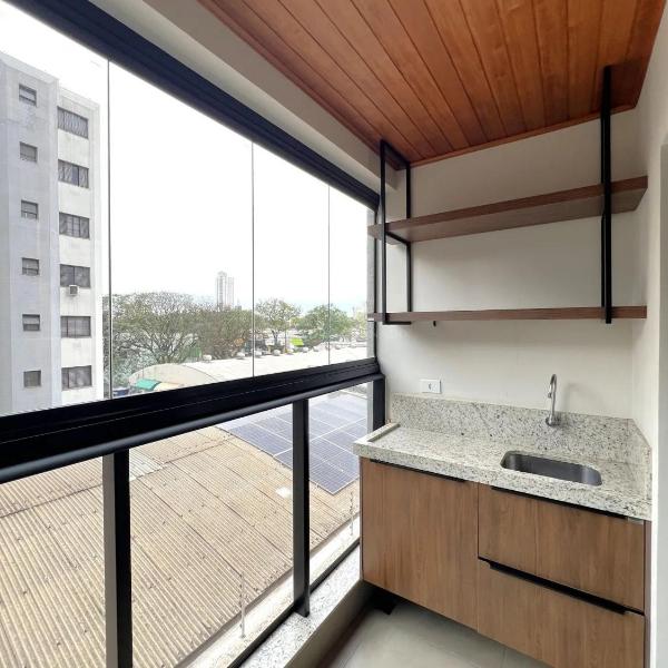 Ap 204 FG c/ 2 Qts, sacada, garagem e A/C - Foto 3