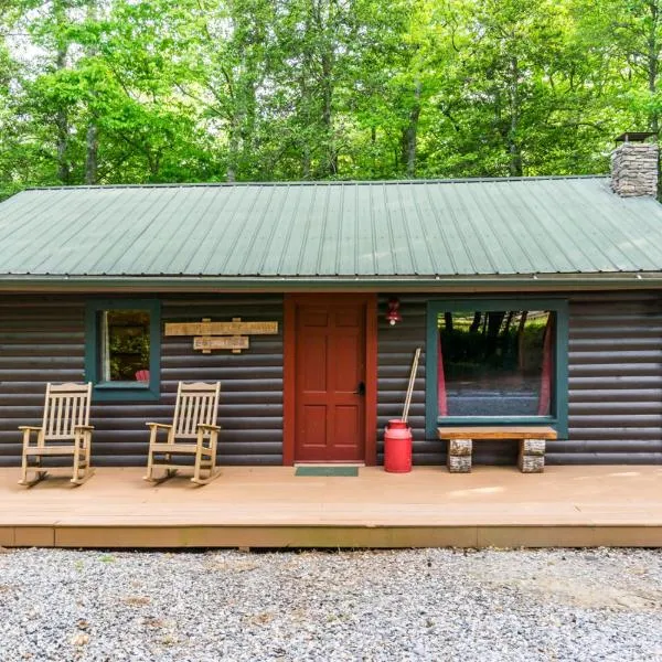Dahlonega में, होटल The Big Little Cabin - Hot Tub - Playground