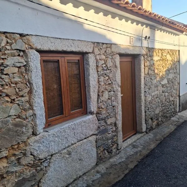 Casa Cansado, hotelli kohteessa Penha Garcia