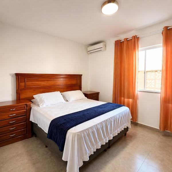 Casa com 2 quartos, cama king e ar-condicionado - Foto 2
