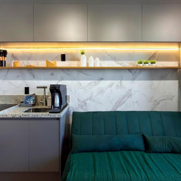 Apê com Suíte, Moderno, c/ Ar, Wi-Fi e Piscina - Foto 3