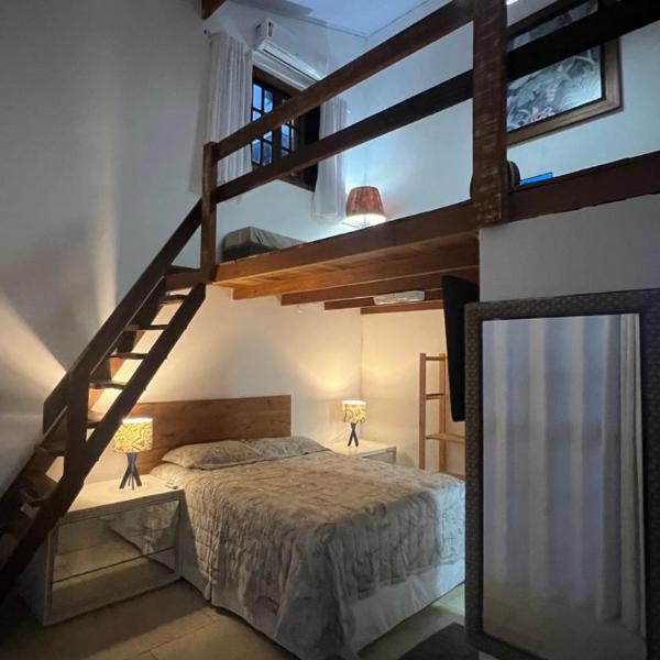 Casa com piscina e 3 suítes à menos de 30m do mar - Foto 2