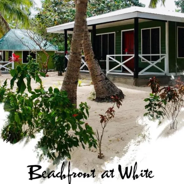 White Sandy Beach Resort, מלון בNaviti Island