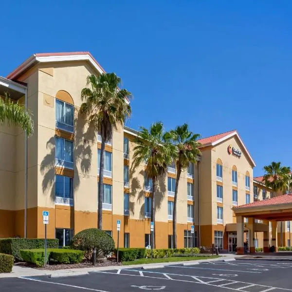 Comfort Inn & Suites Orlando North, hotel em Sanford