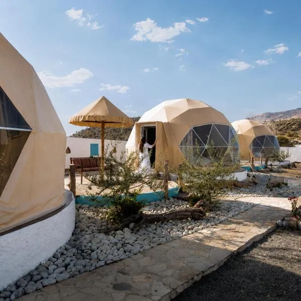 Jabal shams domes, hotel u gradu Sa‘ab Banī Khamīs