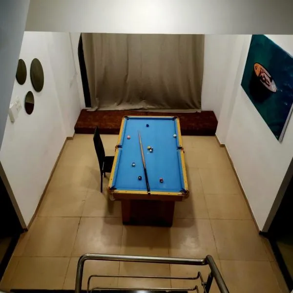 Twilight Stays ll 3BHK VILLA ll Swimming Pool ll Snooker Tab ll AC ll BBQ, ξενοδοχείο σε Lonavala