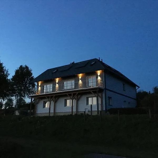 Meuselbach-Schwarzmühle에 위치한 호텔 Ferienwohnung FUCHSBAU im EG des Ferienhauses Falkenhöhe