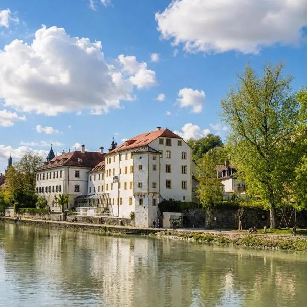 Schloß Ort, hotel u Passauu