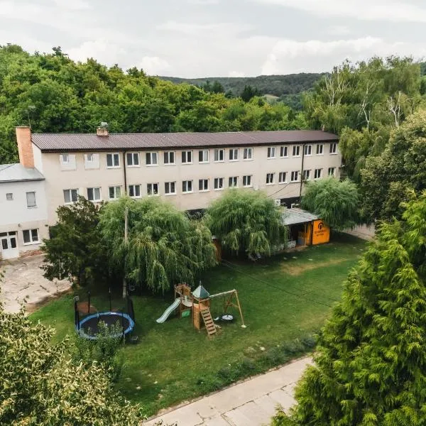 Penzion Vinařský dům Němčičky, hotel em Němčičky