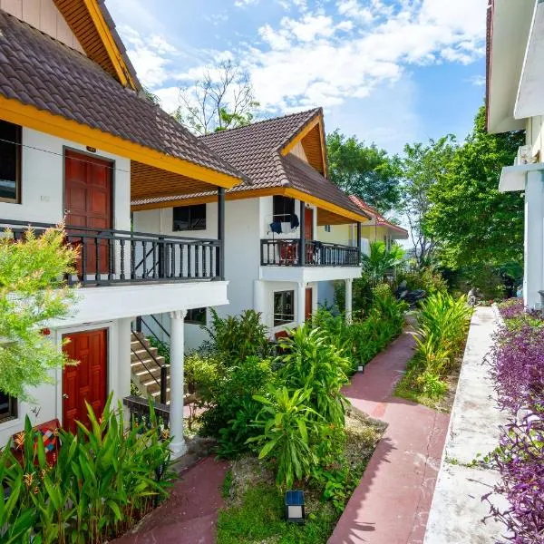 Oceanview Bungalows by EAT, Karon Beach, hotel u gradu Karon Beach