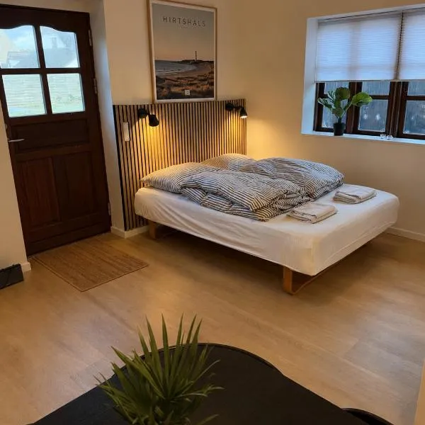 Beach Apartment 2, hotel di Hirtshals